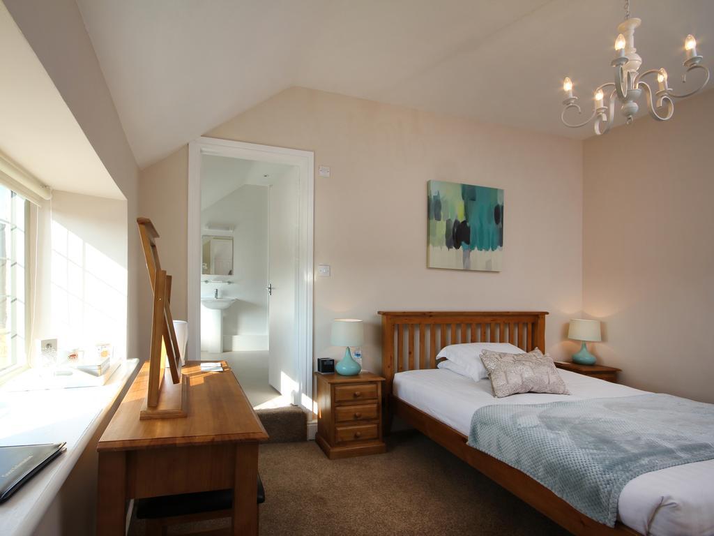 Horse & Groom Inn Milcombe Chambre photo