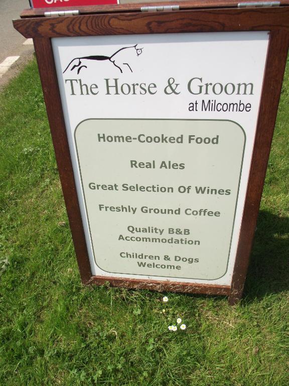 Horse & Groom Inn Milcombe Extérieur photo
